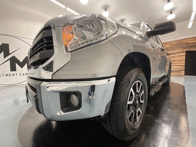 2014 Toyota Tundra SR5 CREW MAX 4X4 / 5.7L V8 / RUST FREE / 94K MILES  / Backup Camera - Photo 58 - Gladstone, OR 97027