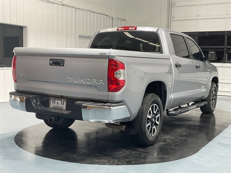 2014 Toyota Tundra SR5 CREW MAX 4X4 / 5.7L V8 / RUST FREE / 94K MILES  / Backup Camera - Photo 9 - Gladstone, OR 97027