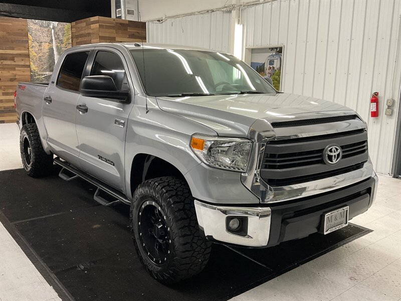 2014 Toyota Tundra SR5 TRD OFF ROAD CREW MAX 4X4 / 5.7L V8 / LIFTED  / Navigation & Backup Camera / 33 " MUD TIRES / ONLY 85,000 MILES - Photo 2 - Gladstone, OR 97027