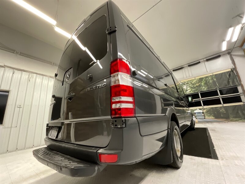 2012 Mercedes-Benz Sprinter 3500 CARGO PASSENGER VAN / 3.0L V6 DIESEL / DUALLY  / HIGH ROOF & 170 " WB / 11-PASSENGER VAN W. CARGO AREA / DUALLY / ONLY 68,000 MILES - Photo 23 - Gladstone, OR 97027