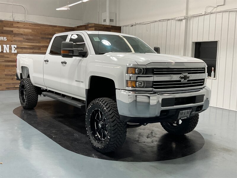 2015 Chevrolet Silverado 3500 Crew Cab 4X4 /6.0L V8/LIFTED NEW TIRES /74K MILES  / LOCAL NO RUST - Photo 2 - Gladstone, OR 97027