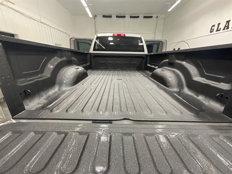 2013 RAM 2500 Tradesman 4x4 / 6 SPEED / 6.7L CUMMINS / LOW MILS  / NEW 35 " MUD TIRES / LOCAL - Photo 8 - Gladstone, OR 97027