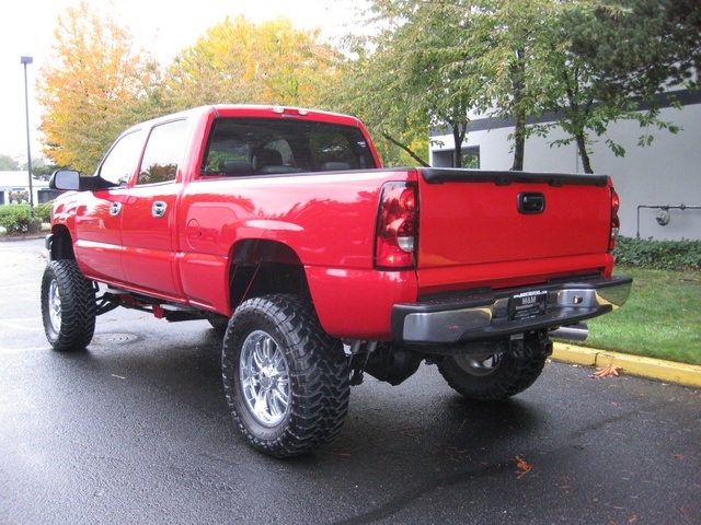 2005 Chevrolet Silverado 2500 LT/ 4WD/ Duramax Diesel/LIFTED / 76k miles   - Photo 3 - Portland, OR 97217