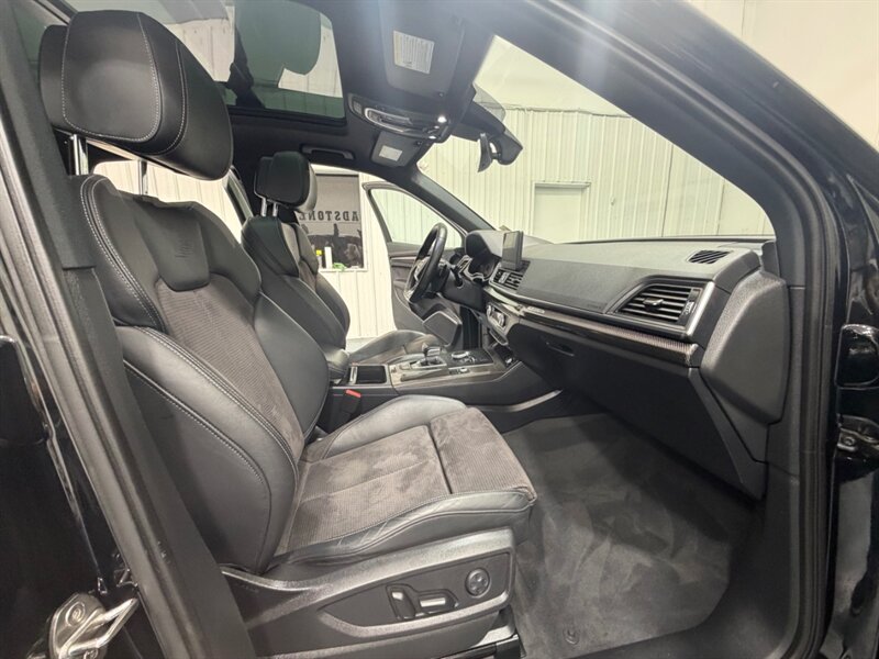 2018 Audi SQ5 3.0T quattro Premium Plus AWD S-SPORT PANO ROOF / Leather w. Heated & Cooled Seats / Backup Camera - Photo 12 - Gladstone, OR 97027