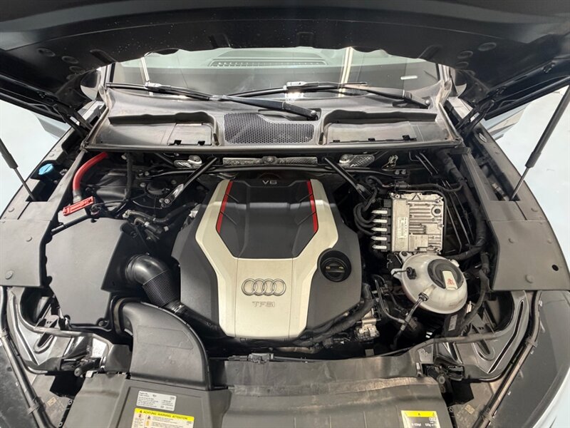 2018 Audi SQ5 3.0T quattro Premium Plus AWD S-SPORT PANO ROOF / Leather w. Heated & Cooled Seats / Backup Camera - Photo 46 - Gladstone, OR 97027