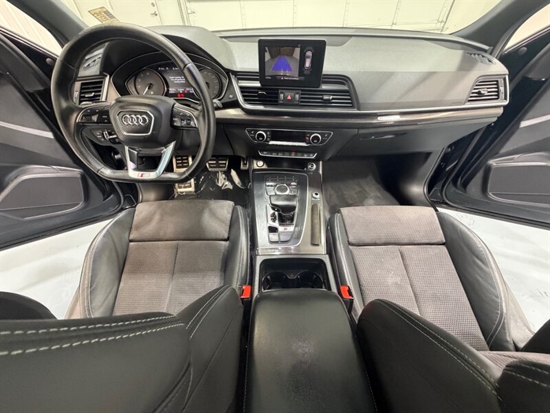 2018 Audi SQ5 3.0T quattro Premium Plus AWD S-SPORT PANO ROOF / Leather w. Heated & Cooled Seats / Backup Camera - Photo 38 - Gladstone, OR 97027