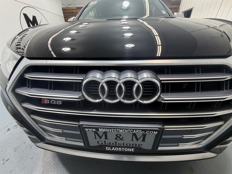 2018 Audi SQ5 3.0T quattro Premium Plus AWD S-SPORT PANO ROOF / Leather w. Heated & Cooled Seats / Backup Camera - Photo 30 - Gladstone, OR 97027