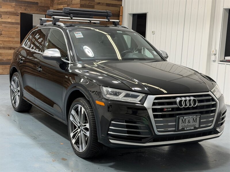 2018 Audi SQ5 3.0T quattro Premium Plus AWD S-SPORT PANO ROOF / Leather w. Heated & Cooled Seats / Backup Camera - Photo 2 - Gladstone, OR 97027