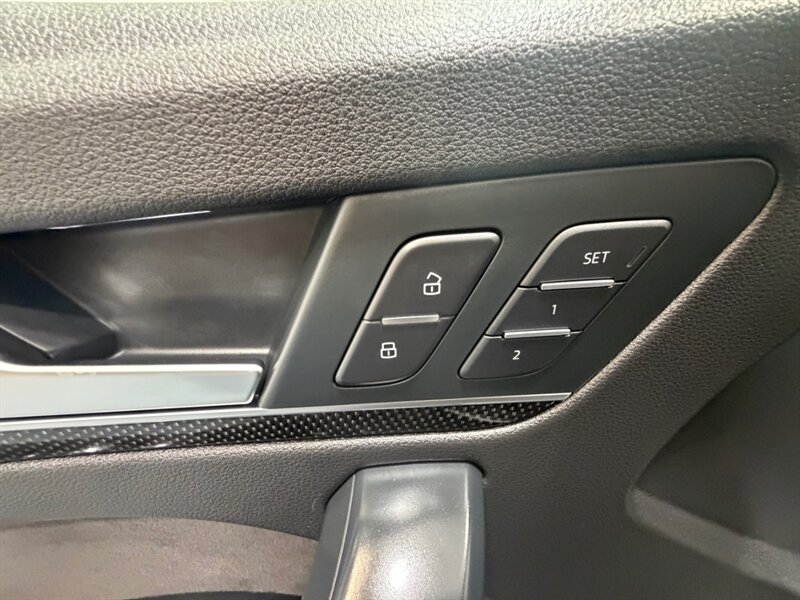 2018 Audi SQ5 3.0T quattro Premium Plus AWD S-SPORT PANO ROOF / Leather w. Heated & Cooled Seats / Backup Camera - Photo 21 - Gladstone, OR 97027