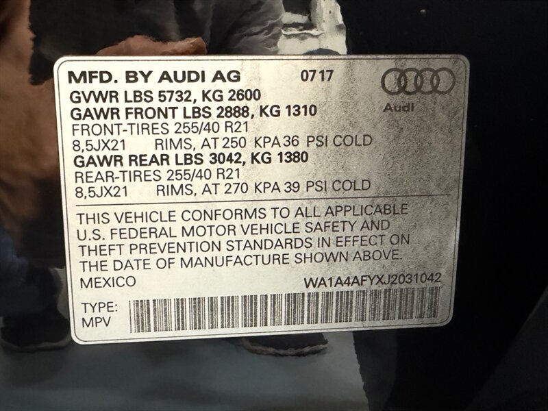 2018 Audi SQ5 3.0T quattro Premium Plus AWD S-SPORT PANO ROOF / Leather w. Heated & Cooled Seats / Backup Camera - Photo 51 - Gladstone, OR 97027
