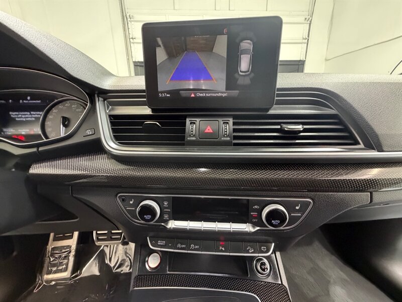 2018 Audi SQ5 3.0T quattro Premium Plus AWD S-SPORT PANO ROOF / Leather w. Heated & Cooled Seats / Backup Camera - Photo 17 - Gladstone, OR 97027