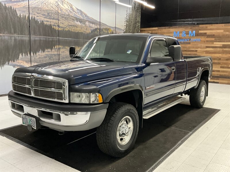 2001 Dodge Ram 2500 SLT Laramie 4X4 / 5.9L DIESEL / 6-SPEED MANUAL  / 1-OWNER LOCAL OREGON TRUCK / RUST FREE / LONG BED / 144,000 MILES - Photo 1 - Gladstone, OR 97027