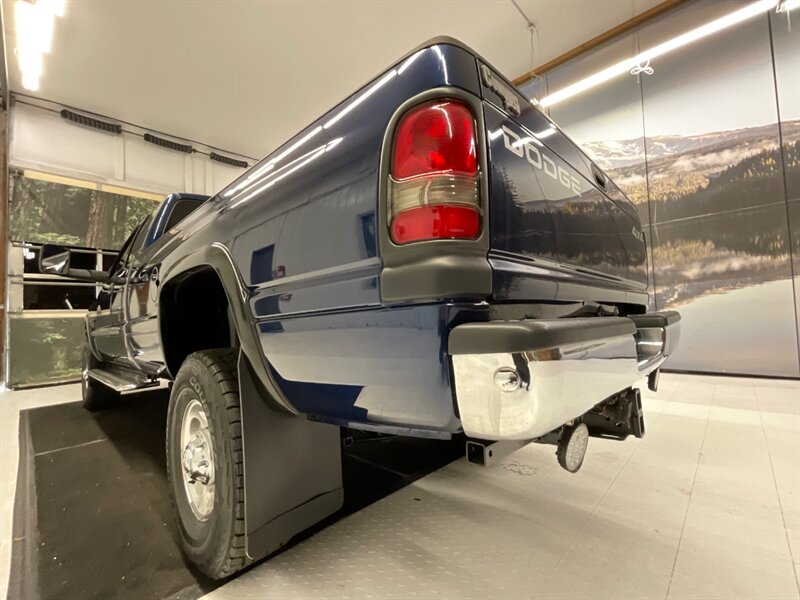 2001 Dodge Ram 2500 SLT Laramie 4X4 / 5.9L DIESEL / 6-SPEED MANUAL  / 1-OWNER LOCAL OREGON TRUCK / RUST FREE / LONG BED / 144,000 MILES - Photo 12 - Gladstone, OR 97027