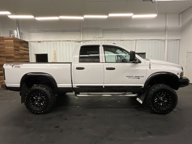 2005 Dodge Ram 3500 BIG HORN 4X4 / 5.9L DIESEL / 6-SPEED / LIFTED  1-OWNER LOCAL OREGON / RUST FREE / LIFTED w/ 35 " TOYO TIRES & FUEL WHEELS / SHARP & CLEAN / 111,000 MILES - Photo 4 - Gladstone, OR 97027