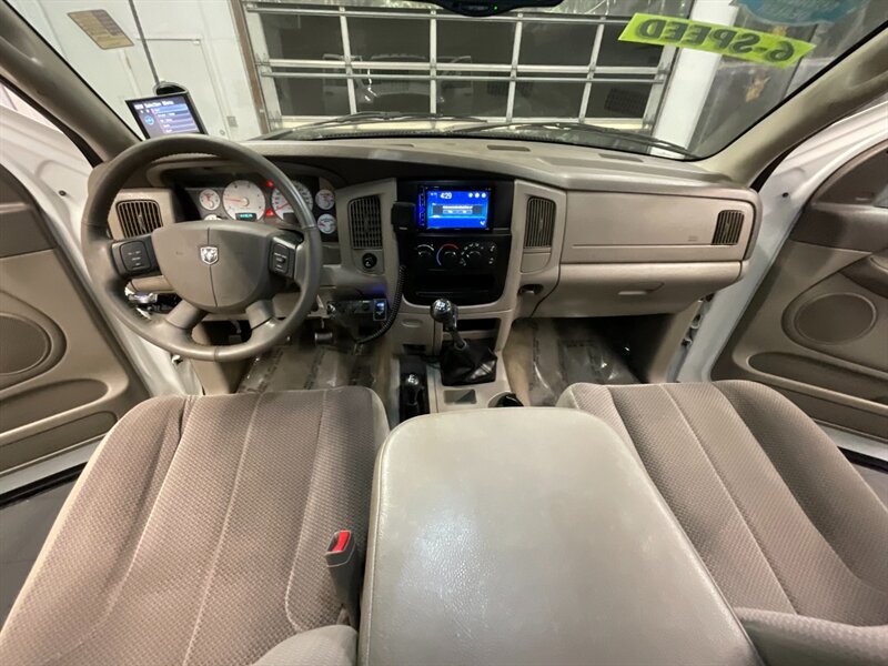 2005 Dodge Ram 3500 BIG HORN 4X4 / 5.9L DIESEL / 6-SPEED / LIFTED  1-OWNER LOCAL OREGON / RUST FREE / LIFTED w/ 35 " TOYO TIRES & FUEL WHEELS / SHARP & CLEAN / 111,000 MILES - Photo 37 - Gladstone, OR 97027