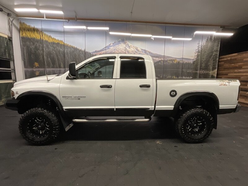 2005 Dodge Ram 3500 BIG HORN 4X4 / 5.9L DIESEL / 6-SPEED / LIFTED  1-OWNER LOCAL OREGON / RUST FREE / LIFTED w/ 35 " TOYO TIRES & FUEL WHEELS / SHARP & CLEAN / 111,000 MILES - Photo 3 - Gladstone, OR 97027