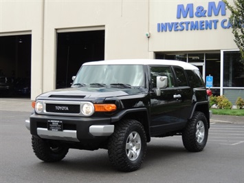2007 Toyota FJ Cruiser Sport Utility / 4X4 / 6-SPD / Rear Diff Locks SUV