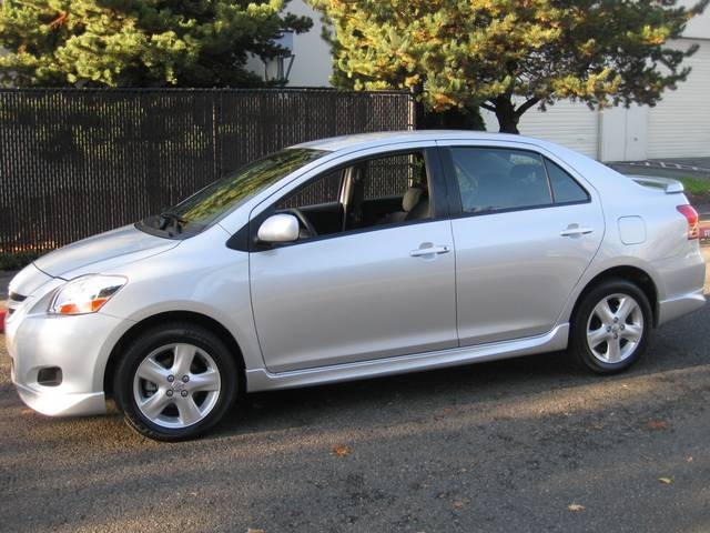 2007 Toyota Yaris   - Photo 2 - Portland, OR 97217