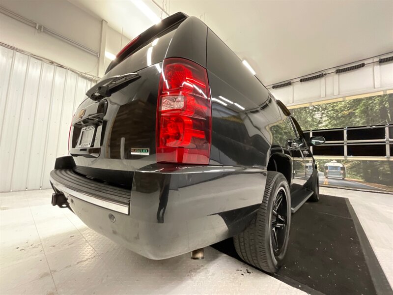 2011 Chevrolet Suburban LTZ 1500 4X4 / DVD / Navi / Camera / Leather  / LOCAL TRUCK / RUST FREE / 3RD ROW SEAT - Photo 29 - Gladstone, OR 97027