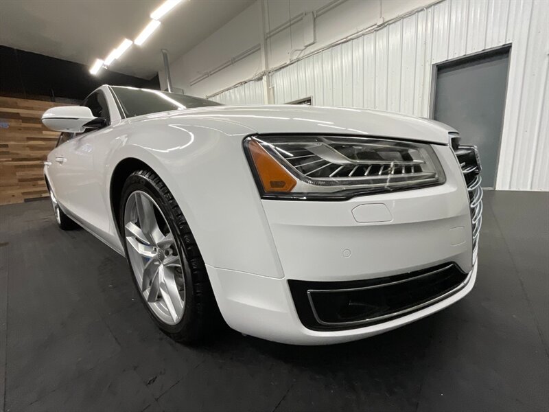 2015 Audi A8 L 4.0T quattro AWD / 4.0L V8 Turbo / LOADED  Heated & Cooled Leather / Sunroof / BEAUTIFUL CONDITION !! - Photo 29 - Gladstone, OR 97027