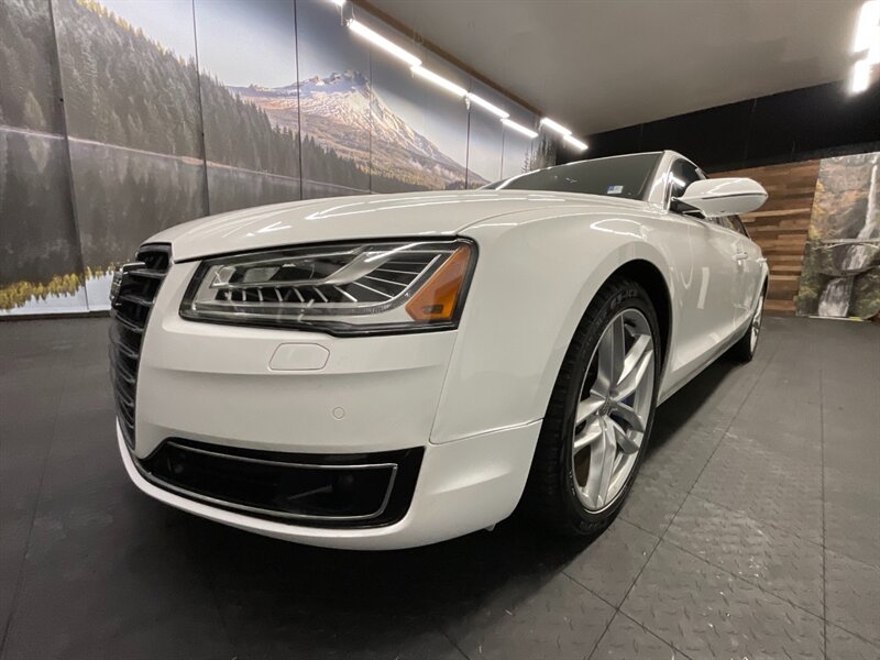 2015 Audi A8 L 4.0T quattro AWD / 4.0L V8 Turbo / LOADED  Heated & Cooled Leather / Sunroof / BEAUTIFUL CONDITION !! - Photo 9 - Gladstone, OR 97027