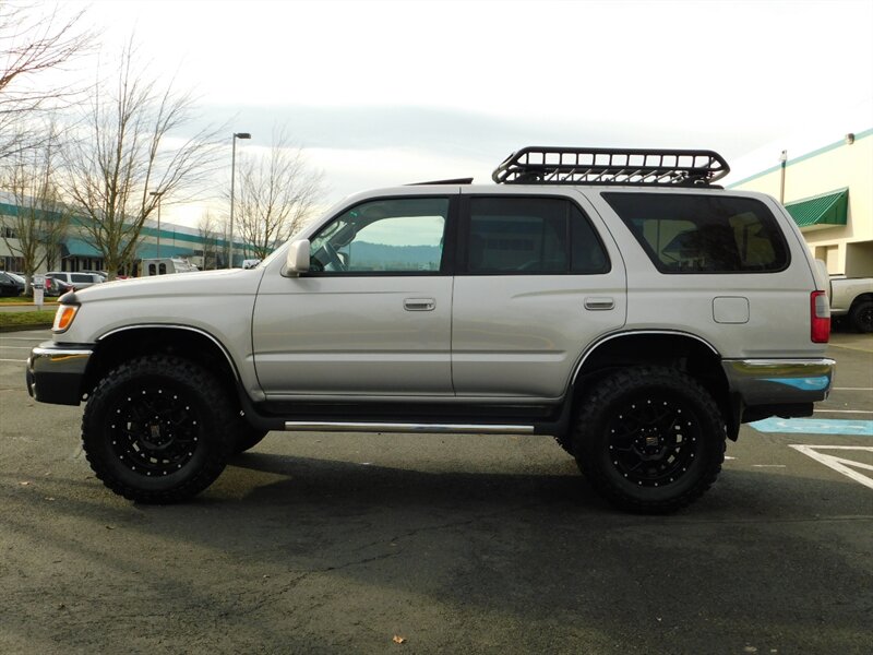 2000 Toyota 4Runner SR5 4X4 6Cyl / 5-SPEED MANUAL / ONLY 89,988 MILES