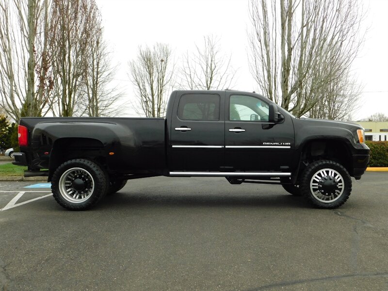 2011 GMC Sierra 3500 Denali 4X4 6.6L DURAMAX DIESEL /  DUALLY / LIFTED   - Photo 4 - Portland, OR 97217