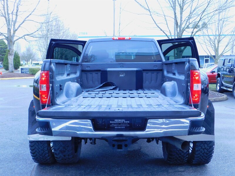 2011 GMC Sierra 3500 Denali 4X4 6.6L DURAMAX DIESEL /  DUALLY / LIFTED   - Photo 19 - Portland, OR 97217