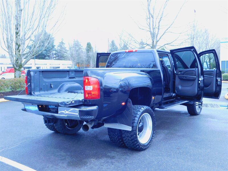 2011 GMC Sierra 3500 Denali 4X4 6.6L DURAMAX DIESEL /  DUALLY / LIFTED   - Photo 37 - Portland, OR 97217