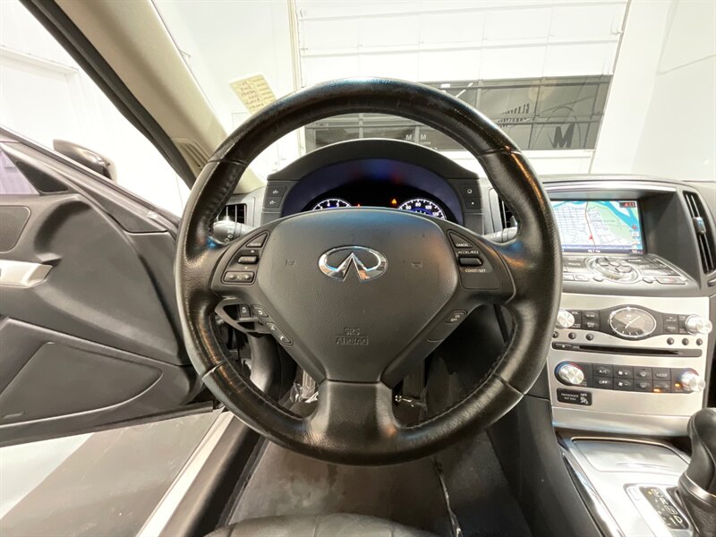 2015 INFINITI Q60 Coupe AWD / 3.7L V6 / Premium Pkg / 48K MILES  / Leather Navigation - Photo 50 - Gladstone, OR 97027