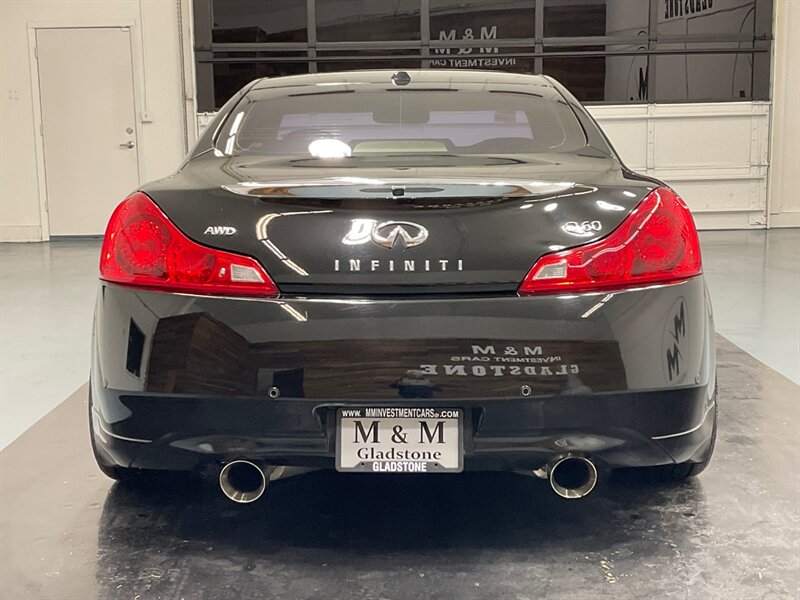 2015 INFINITI Q60 Coupe AWD / 3.7L V6 / Premium Pkg / 48K MILES  / Leather Navigation - Photo 7 - Gladstone, OR 97027