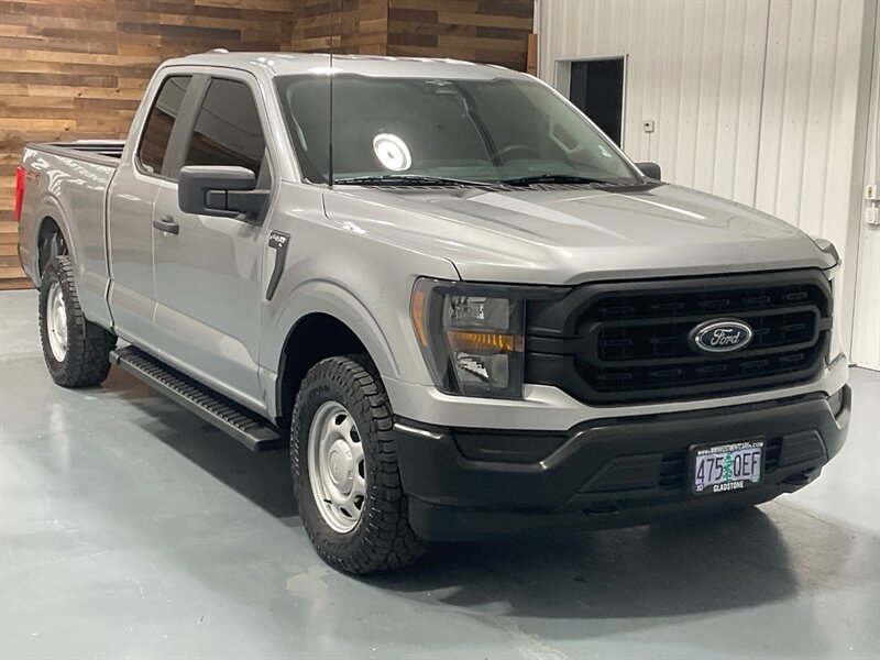 2023 Ford F-150 XL Super Cab 4dr 4X4 / 3.3L V6 / Backup Camera  / Towing Pkg / LOCAL TRUCK w. ZERO RUST - Photo 2 - Gladstone, OR 97027