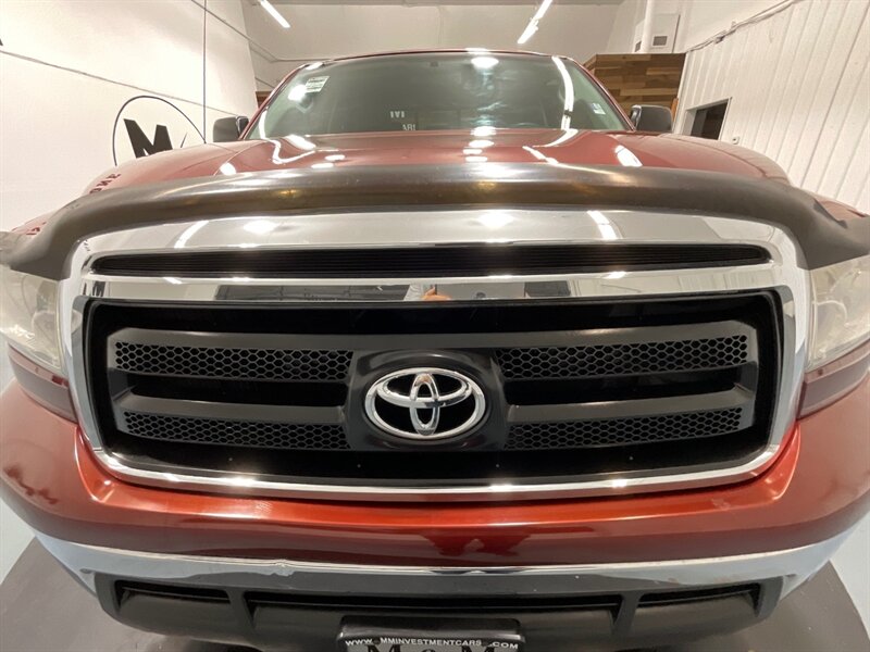 2010 Toyota Tundra Grade Double Cab 4X4 / 5.7L V8 / 1-OWNER LOCAL  / ZERO RUST - Photo 30 - Gladstone, OR 97027