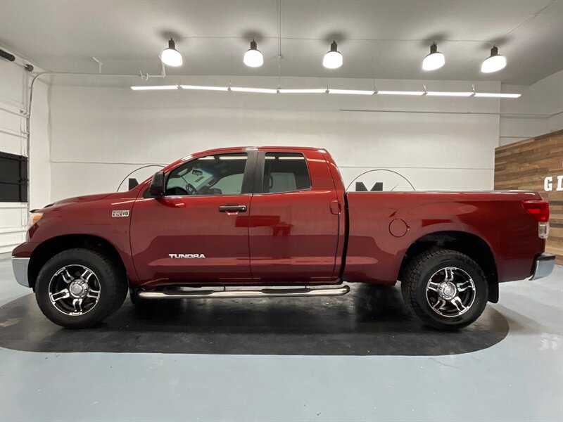 2010 Toyota Tundra Grade Double Cab 4X4 / 5.7L V8 / 1-OWNER LOCAL  / ZERO RUST - Photo 3 - Gladstone, OR 97027