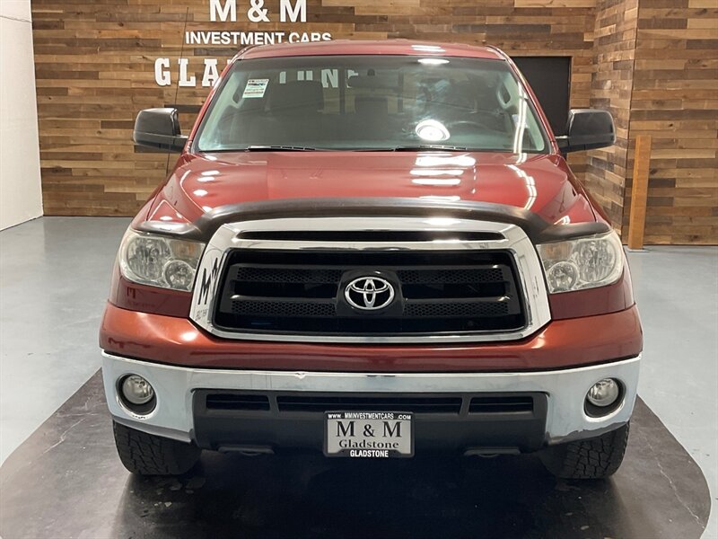 2010 Toyota Tundra Grade Double Cab 4X4 / 5.7L V8 / 1-OWNER LOCAL  / ZERO RUST - Photo 5 - Gladstone, OR 97027