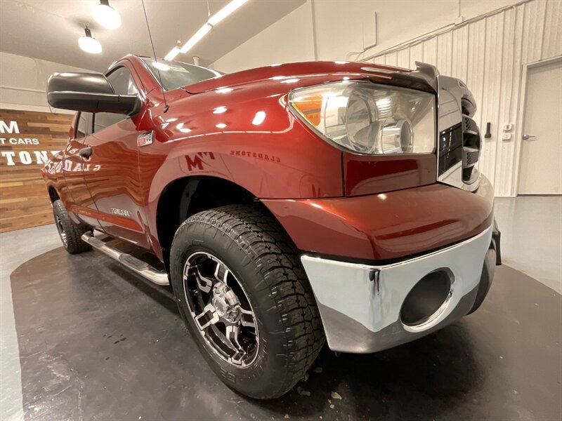 2010 Toyota Tundra Grade Double Cab 4X4 / 5.7L V8 / 1-OWNER LOCAL  / ZERO RUST - Photo 53 - Gladstone, OR 97027