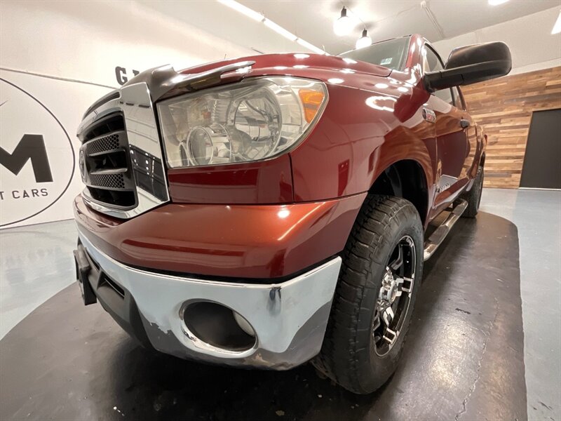 2010 Toyota Tundra Grade Double Cab 4X4 / 5.7L V8 / 1-OWNER LOCAL  / ZERO RUST - Photo 52 - Gladstone, OR 97027