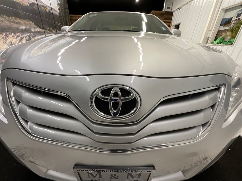 2011 Toyota Camry LE Sedan / 4Cyl / LOCAL CAR / 80K MILES  / Excel Cond - Photo 30 - Gladstone, OR 97027