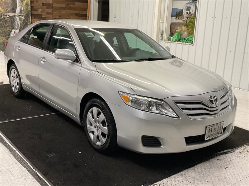 2011 Toyota Camry LE Sedan / 4Cyl / LOCAL CAR / 80K MILES  / Excel Cond - Photo 48 - Gladstone, OR 97027