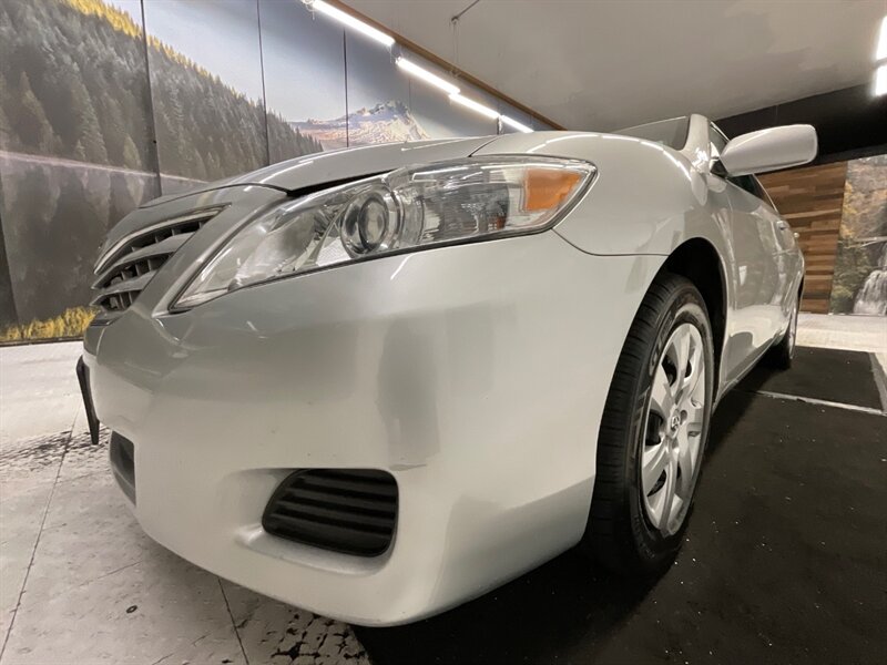 2011 Toyota Camry LE Sedan / 4Cyl / LOCAL CAR / 80K MILES  / Excel Cond - Photo 40 - Gladstone, OR 97027