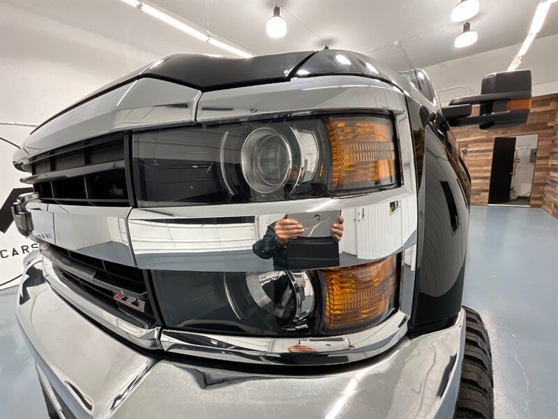 2019 Chevrolet Silverado 3500 LTZ 4X4 / 6.6L DIESEL / Z71 / MONSTER LIFT  / Sunroof / LOADED - Photo 26 - Gladstone, OR 97027