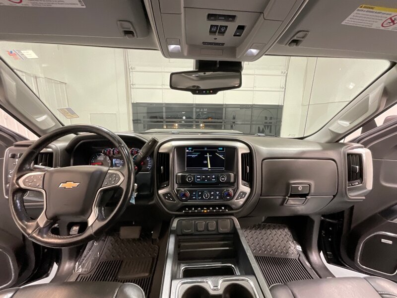 2019 Chevrolet Silverado 3500 LTZ 4X4 / 6.6L DIESEL / Z71 / MONSTER LIFT  / Sunroof / LOADED - Photo 49 - Gladstone, OR 97027