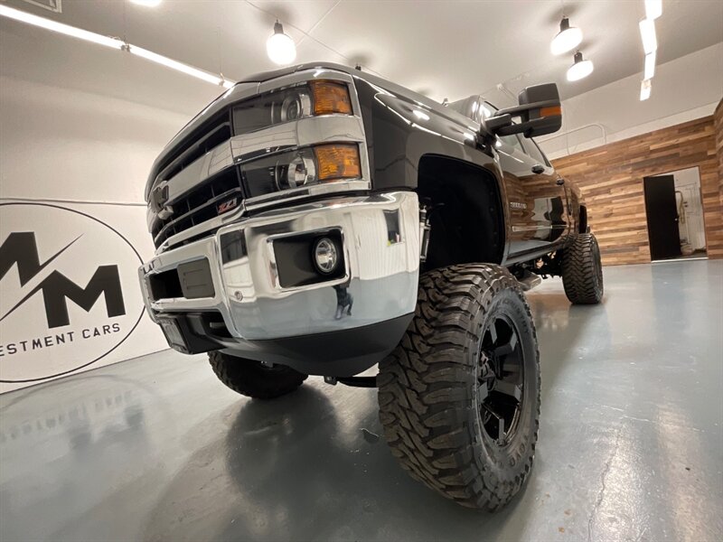 2019 Chevrolet Silverado 3500 LTZ 4X4 / 6.6L DIESEL / Z71 / MONSTER LIFT  / Sunroof / LOADED - Photo 57 - Gladstone, OR 97027