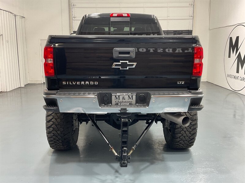 2019 Chevrolet Silverado 3500 LTZ 4X4 / 6.6L DIESEL / Z71 / MONSTER LIFT  / Sunroof / LOADED - Photo 6 - Gladstone, OR 97027