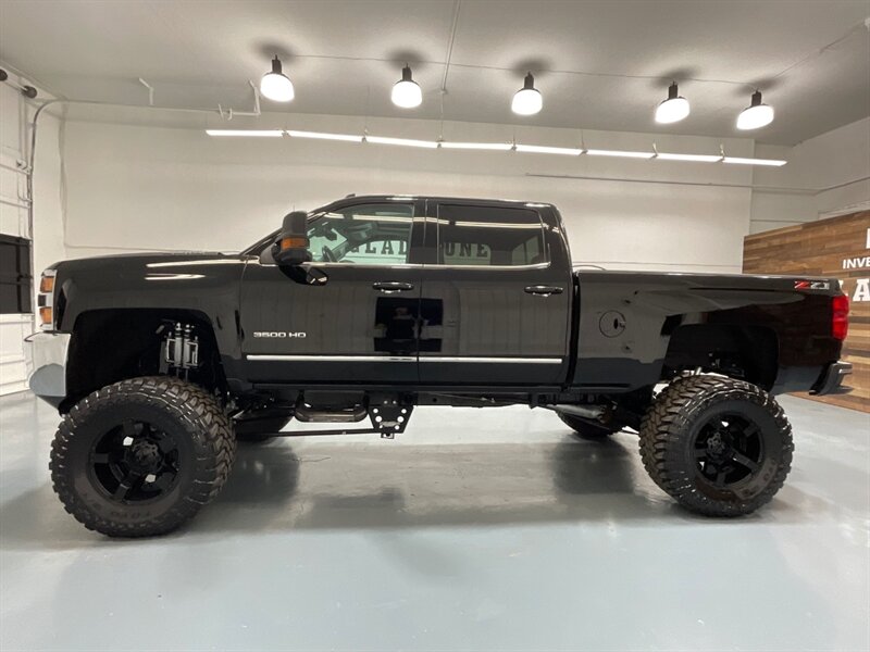 2019 Chevrolet Silverado 3500 LTZ 4X4 / 6.6L DIESEL / Z71 / MONSTER LIFT  / Sunroof / LOADED - Photo 3 - Gladstone, OR 97027