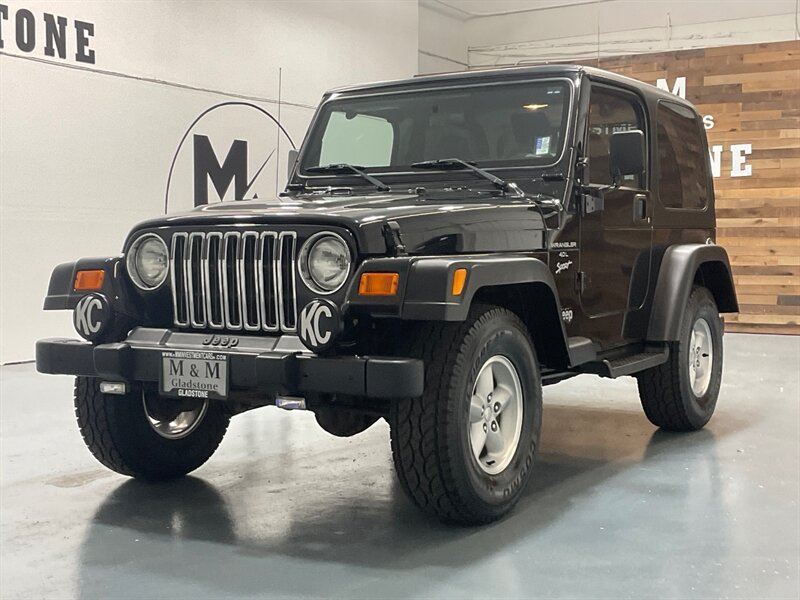 2000 Jeep Wrangler Sport 2Dr 4X4 / 4.0L 6Cyl / 5-SPEED / 103k MILES  / ZERO RUST / HART TOP