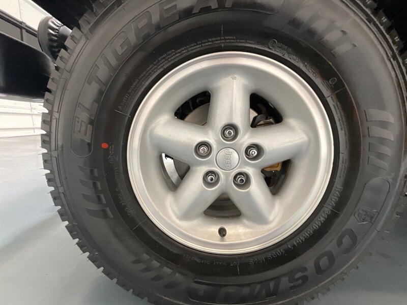 2000 Jeep Wrangler Sport 2Dr 4X4 / 4.0L 6Cyl / 5-SPEED / 103k MILES / ZERO RUST / HART TOP - Photo 39 - Gladstone, OR 97027