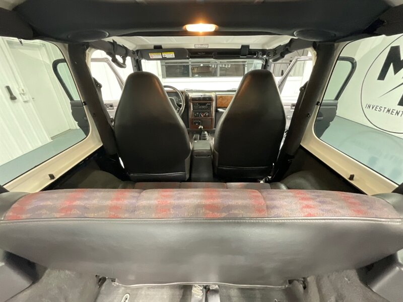 2000 Jeep Wrangler Sport 2Dr 4X4 / 4.0L 6Cyl / 5-SPEED / 103k MILES / ZERO RUST / HART TOP - Photo 32 - Gladstone, OR 97027