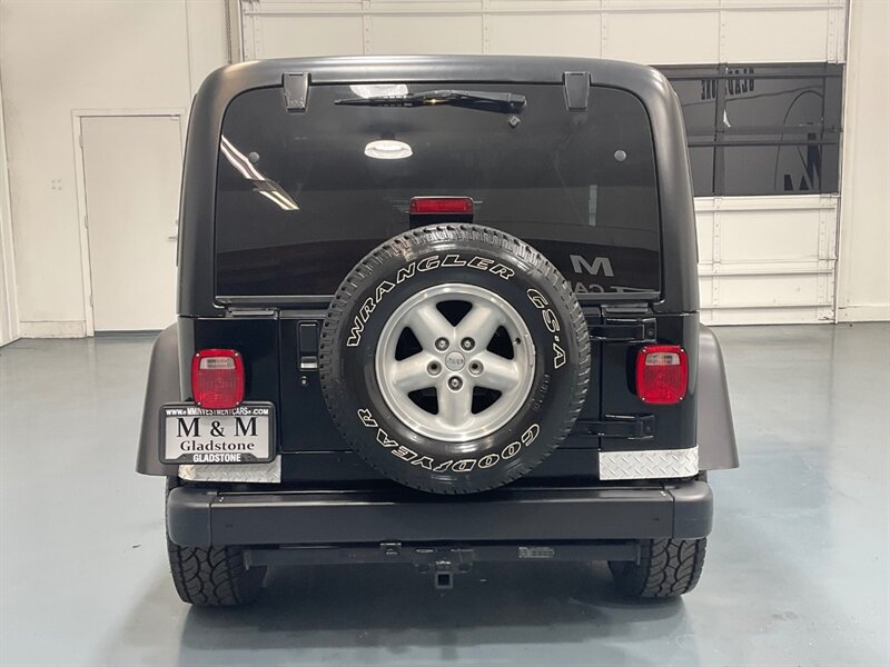 2000 Jeep Wrangler Sport 2Dr 4X4 / 4.0L 6Cyl / 5-SPEED / 103k MILES / ZERO RUST / HART TOP - Photo 6 - Gladstone, OR 97027