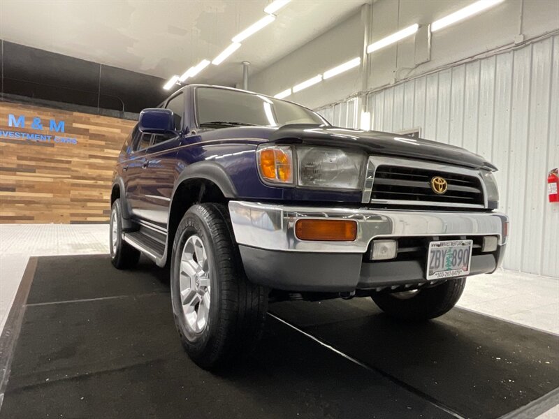 1997 Toyota 4Runner SR5 Sport Utility 4X4 / leather / Sunroof /CLEAN  /LOCAL SUV / RUST FREE / TIMING BELT SERVICE JUST DONE !! - Photo 2 - Gladstone, OR 97027